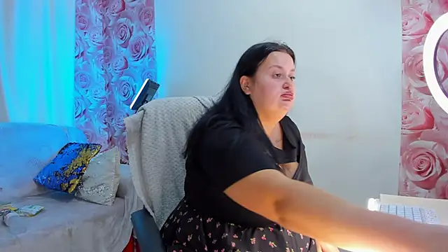 MonaSteele online show from September 2025 05:07:02 AM
