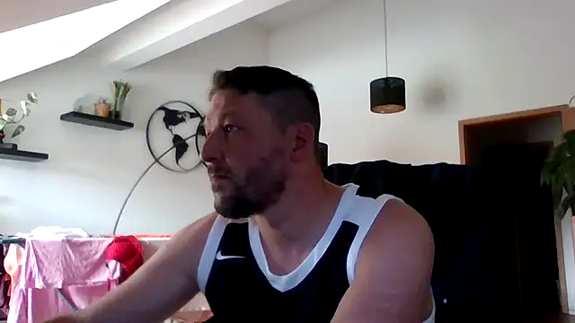 BennyLommy online show from July 2026 11:12:02 AM