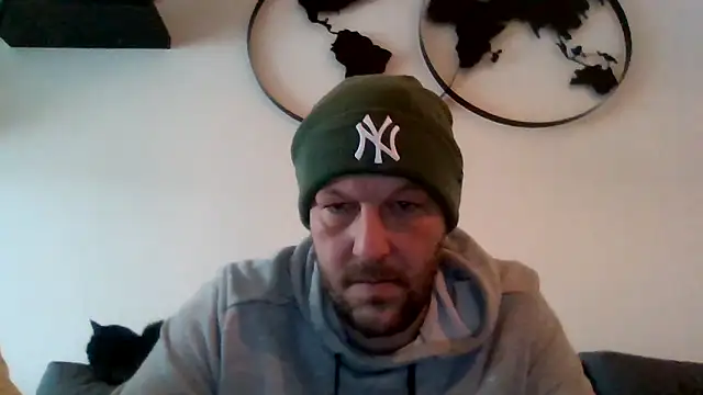 BennyLommy online show from November 2025 09:43:01 AM