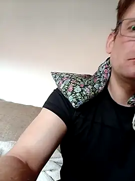 MArciQuarky online show from February 2025 01:05:02 PM