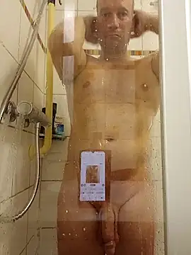 MArciQuarky online show from October 2025 05:50:02 PM