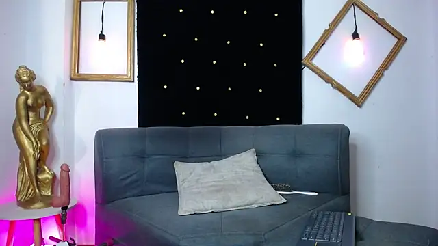 saskya deluxxe oficial  online show from May 2026 06:08:01 PM