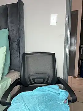 Kinkyy  online show from March 2026 11:36:01 AM