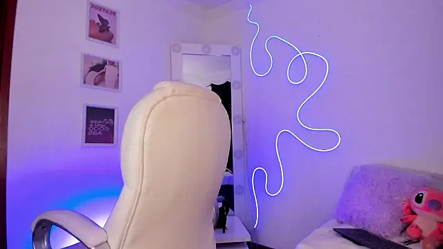 Snapshot of JulietaBomGV chatting on March 2025 11:47:01 PM JulietaBomGV online show from March 2025 11:47:01 PM