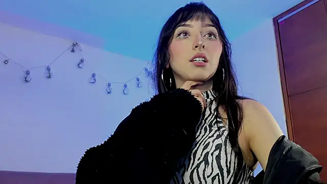 Snapshot of v1cky_ chatting on October 2025 10:28:02 PM v1cky online show from October 2025 10:28:02 PM