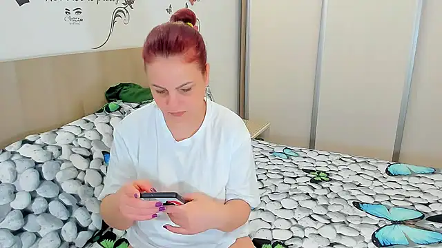 Adelamilfsex online show from February 2026 07:25:01 PM