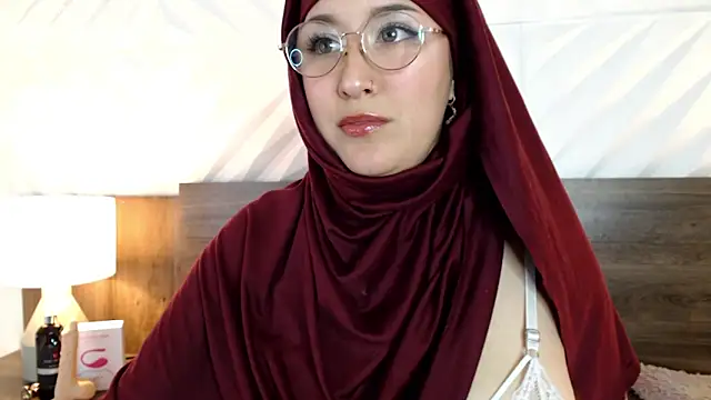 Dalila bashar online show from February 2025 05:01:02 PM