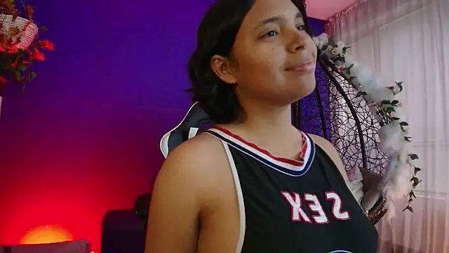 Emmapark  online show from March 2026 06:42:02 PM