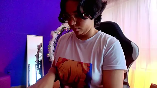 Emmapark  online show from February 2026 06:46:01 PM