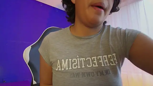 Emmapark  online show from February 2026 06:38:01 PM