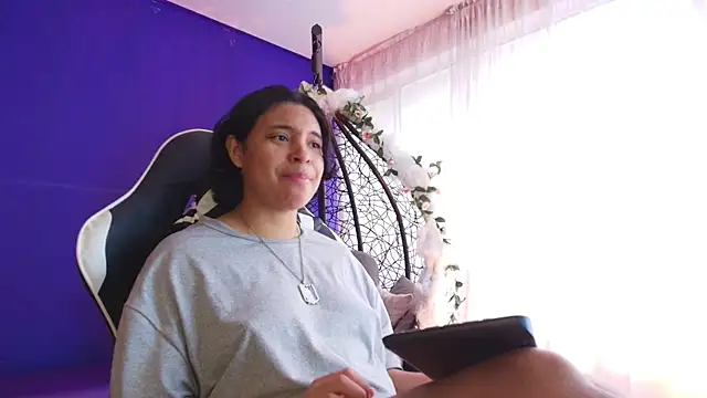 Emmapark  online show from February 2026 03:11:02 PM