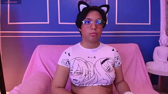 Emmapark  online show from October 2025 02:21:02 AM