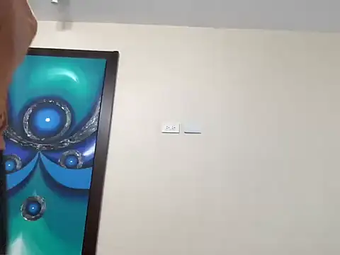 littlelatinhunter online show from October 2025 12:26:02 PM