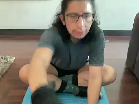 littlelatinhunter online show from November 2025 12:42:02 PM