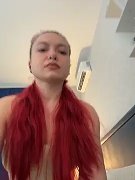 Snapshot of Brilliant-Kiss chatting on December 2025 09:11:01 AM Brilliant-Kiss online show from December 2025 09:11:01 AM