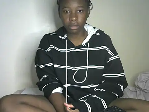 Novah  online show from April 2026 03:35:01 PM