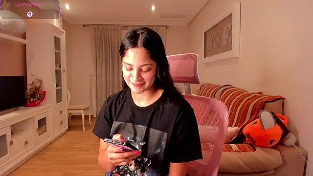 Snapshot of bella_apont chatting on October 2025 11:27:01 PM bella apont online show from October 2025 11:27:01 PM