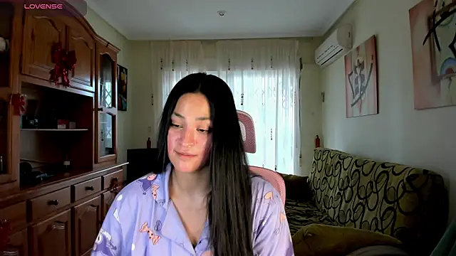 Snapshot of bella_apont chatting on March 2025 09:05:02 AM bella apont online show from March 2025 09:05:02 AM