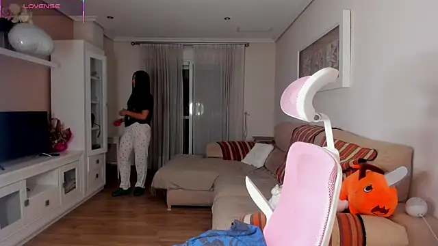 bella apont online show from November 2025 11:08:02 PM