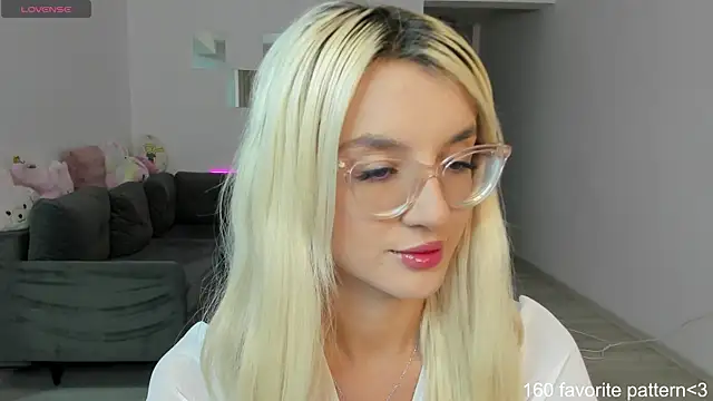 Snapshot of LovelyBianca chatting on September 2025 06:19:02 PM LovelyBianca online show from September 2025 06:19:02 PM