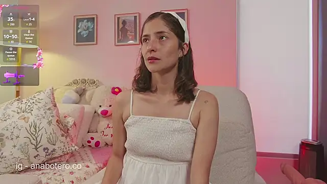 KittyAna online show from September 2025 07:31:01 PM