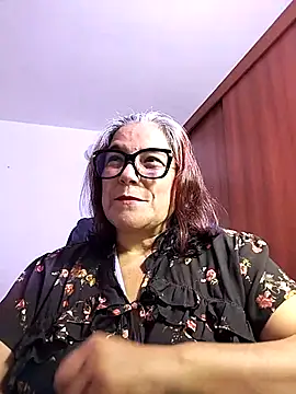 MARIANMILLS   online show from December 2025 01:08:02 AM