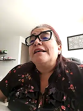 Snapshot of MARIANMILLS__ chatting on March 2025 04:18:02 PM MARIANMILLS   online show from March 2025 04:18:02 PM