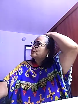 MARIANMILLS   online show from December 2025 02:18:02 AM