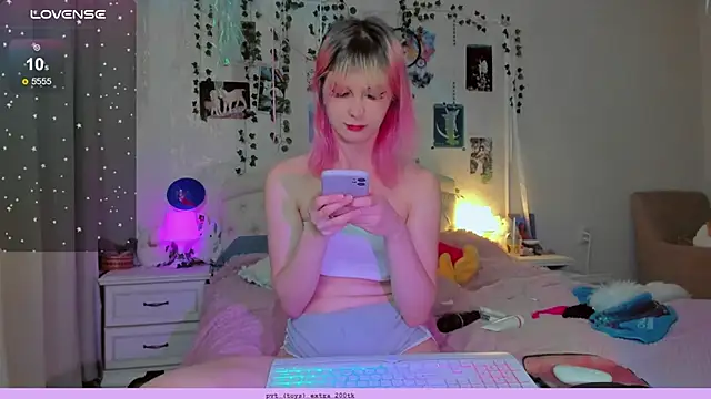 Snapshot of Neko_kitsune1 chatting on December 2024 04:55:02 PM Neko kitsune1 online show from December 2024 04:55:02 PM