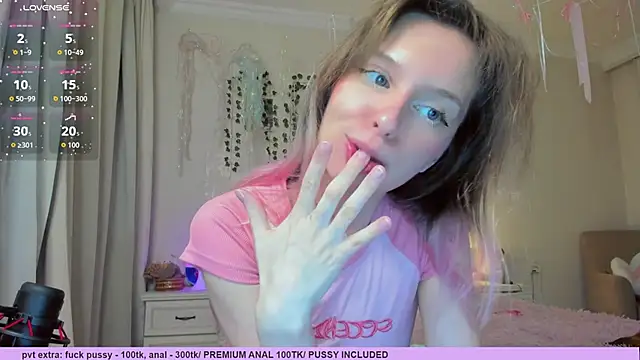 Snapshot of Neko_kitsune1 chatting on December 2025 06:23:02 PM Neko kitsune1 online show from December 2025 06:23:02 PM