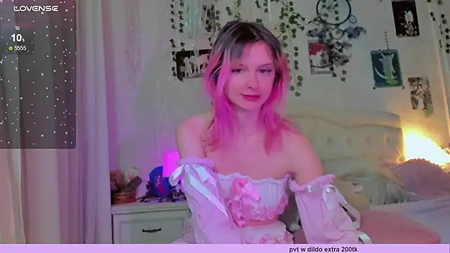 Snapshot of Neko_kitsune1 chatting on February 2025 04:12:02 PM Neko kitsune1 online show from February 2025 04:12:02 PM