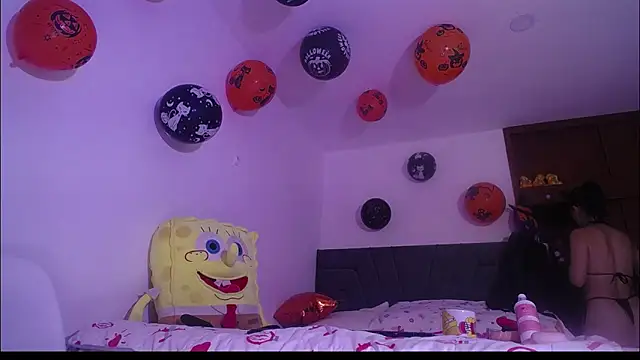 Yinn Silver online show from October 2025 06:23:01 AM