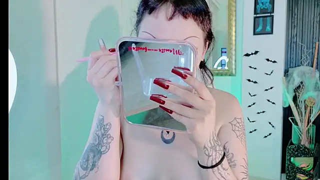 Madison Jackson online show from April 2026 07:04:02 PM