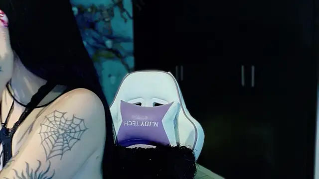 Snapshot of Madison_Jackson chatting on November 2025 09:52:01 PM Madison Jackson online show from November 2025 09:52:01 PM