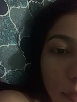 Julinhasz online show from February 2025 03:07:02 AM