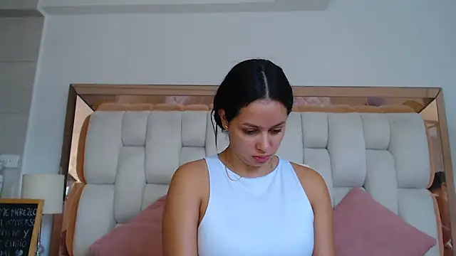 emilyparkerr01 online show from November 2025 09:18:01 PM