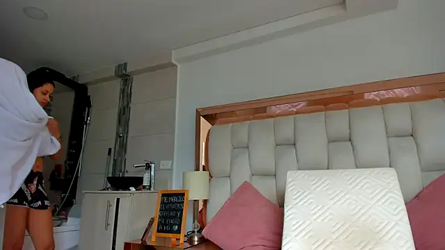 emilyparkerr01 online show from November 2025 07:40:02 PM