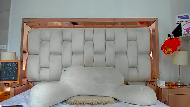 emilyparkerr01 online show from October 2025 09:48:01 PM