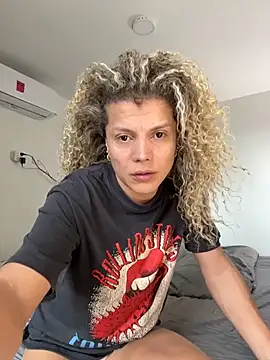 Georgiafox online show from October 2025 02:29:02 PM