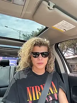 Georgiafox online show from September 2025 03:18:02 PM
