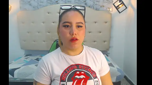 Kathiasaints online show from March 2026 08:54:01 PM