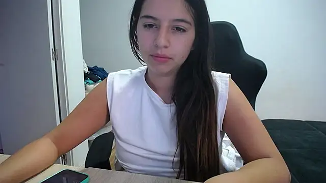 Contantin helena online show from November 2025 05:05:02 PM