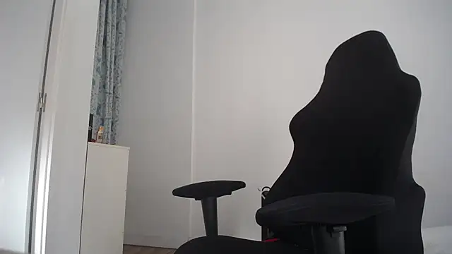 Contantin helena online show from January 2026 11:38:01 AM