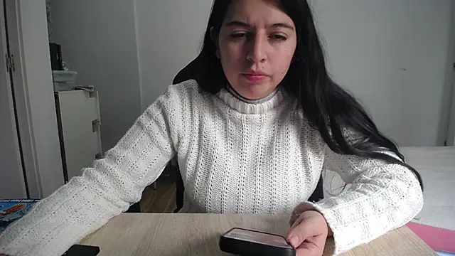 Contantin helena online show from February 2026 02:23:01 PM