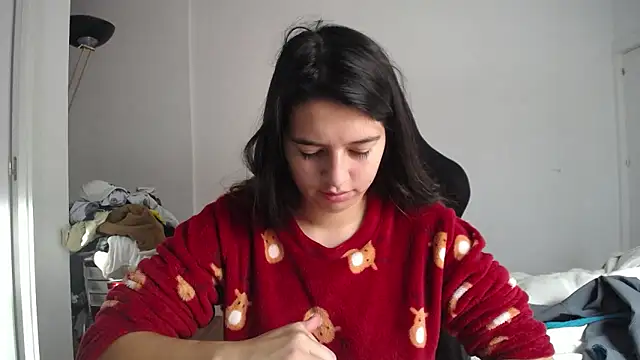 Contantin helena online show from December 2025 10:58:02 AM