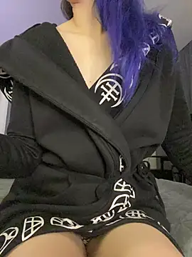 Erotic Synth Goddess online show from November 2025 05:28:01 PM