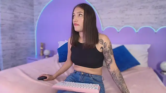 Giaa Ross online show from January 2026 07:40:01 PM