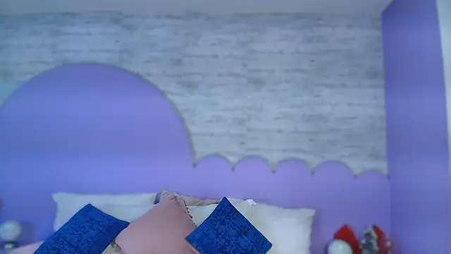 Giaa Ross online show from February 2026 07:36:01 PM