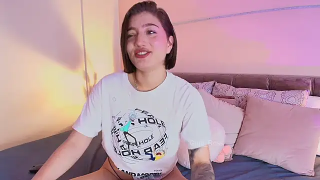 Giaa Ross online show from March 2025 02:56:02 PM