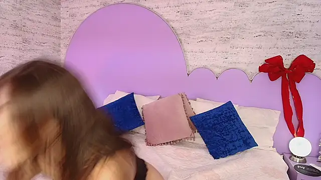 Giaa Ross online show from February 2026 07:33:01 PM